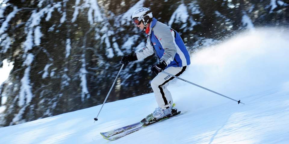 Skifahren Winter Familie Steiermark