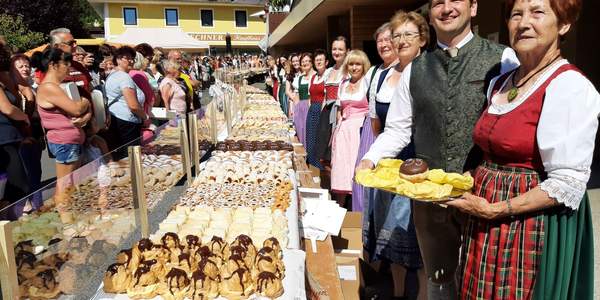 Krapfenkirtag (C) Tourismusverband Oststeiermark, Kandlbauer