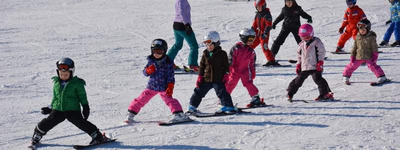 Skikurs in der Region Joglland - Waldheimat (C) Schischule Wenigzell